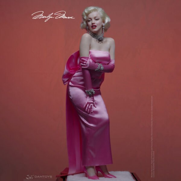 Marilyn Monroe Statue - Image 3